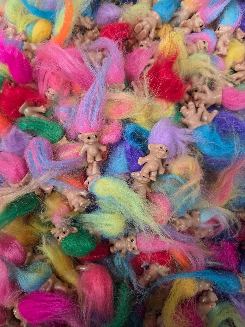 Hilarious Humanitarian - Surprise Mini Troll