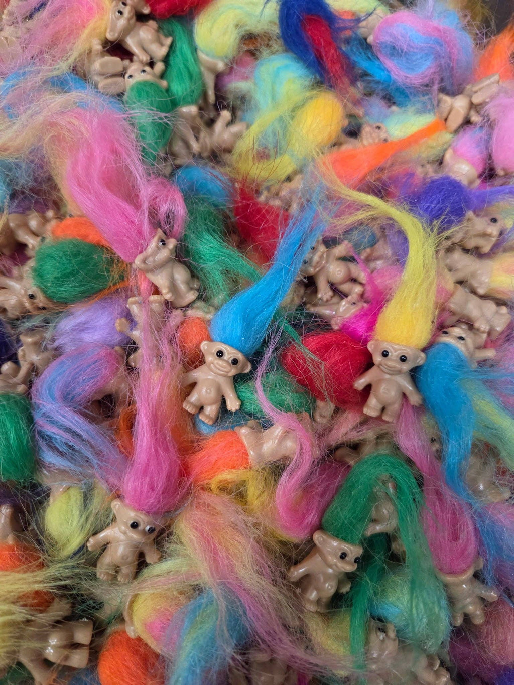 Hilarious Humanitarian - Surprise Mini Troll