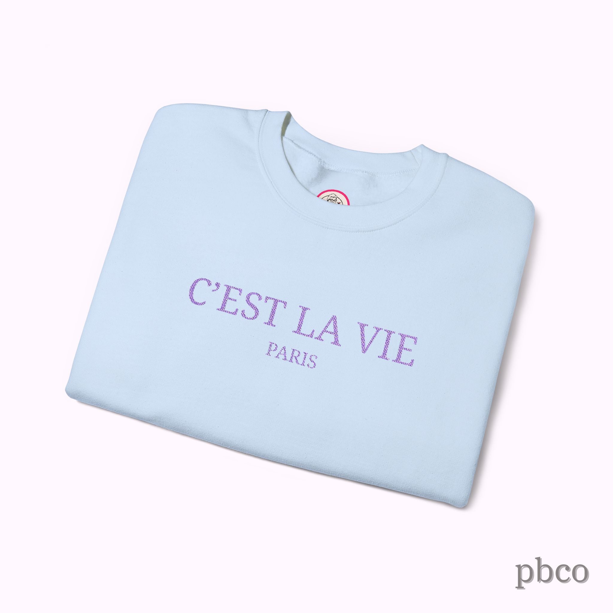 C'est La Vie Paris Crewneck Sweatshirt — Casual French Phrase Pullover